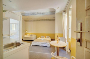 STUDIO MODERNE CENTRE HISTORIQUE DE CANNES VIEUX PORT-BAS SUQUET l- A0B65